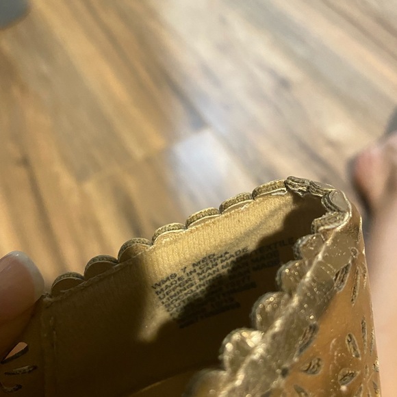 Lauren Conrad rose gold shoes - Picture 3 of 3
